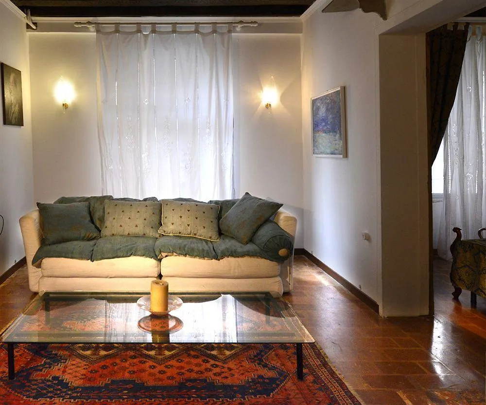 Appartamento Garden Ca' Rezzonico Venice