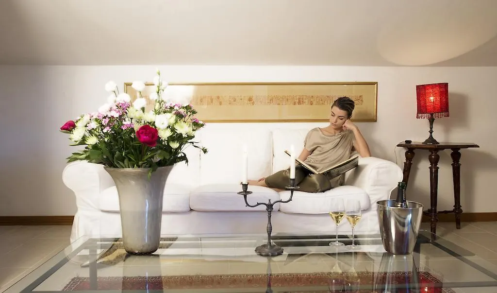Appartamento Garden Ca' Rezzonico Venice Apartment