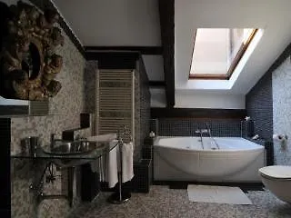 Apartment Appartamento Garden Ca' Rezzonico Venice
