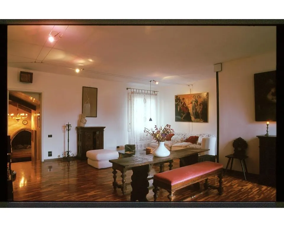 Apartment Appartamento Garden Ca' Rezzonico Venice